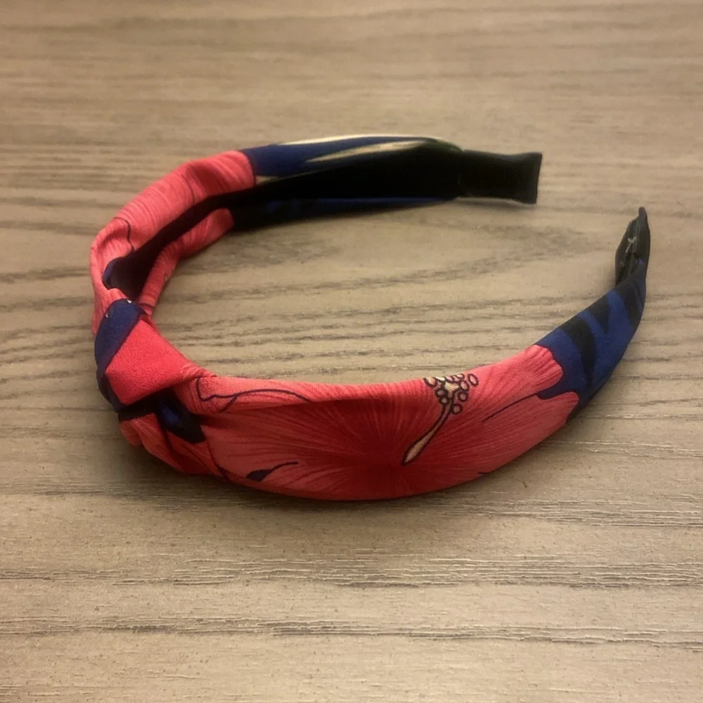 ⭐️ Pink & Navy Flower Print Knotted Hairband
